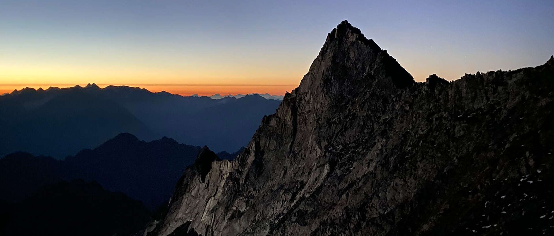 Bergkette mit Sonnenuntergang im Pitztal